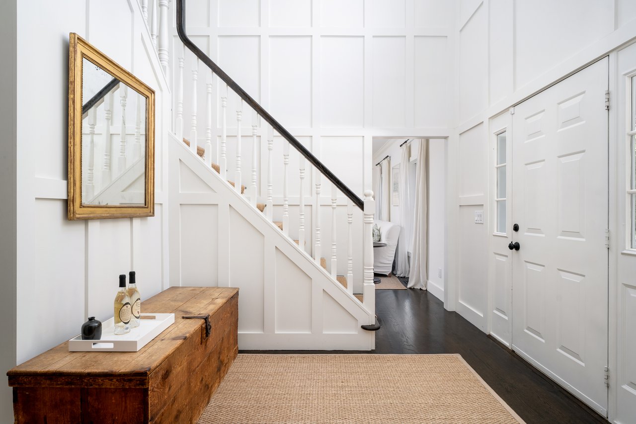 Private Sagaponack Estate Near the Ocean and Vineyards