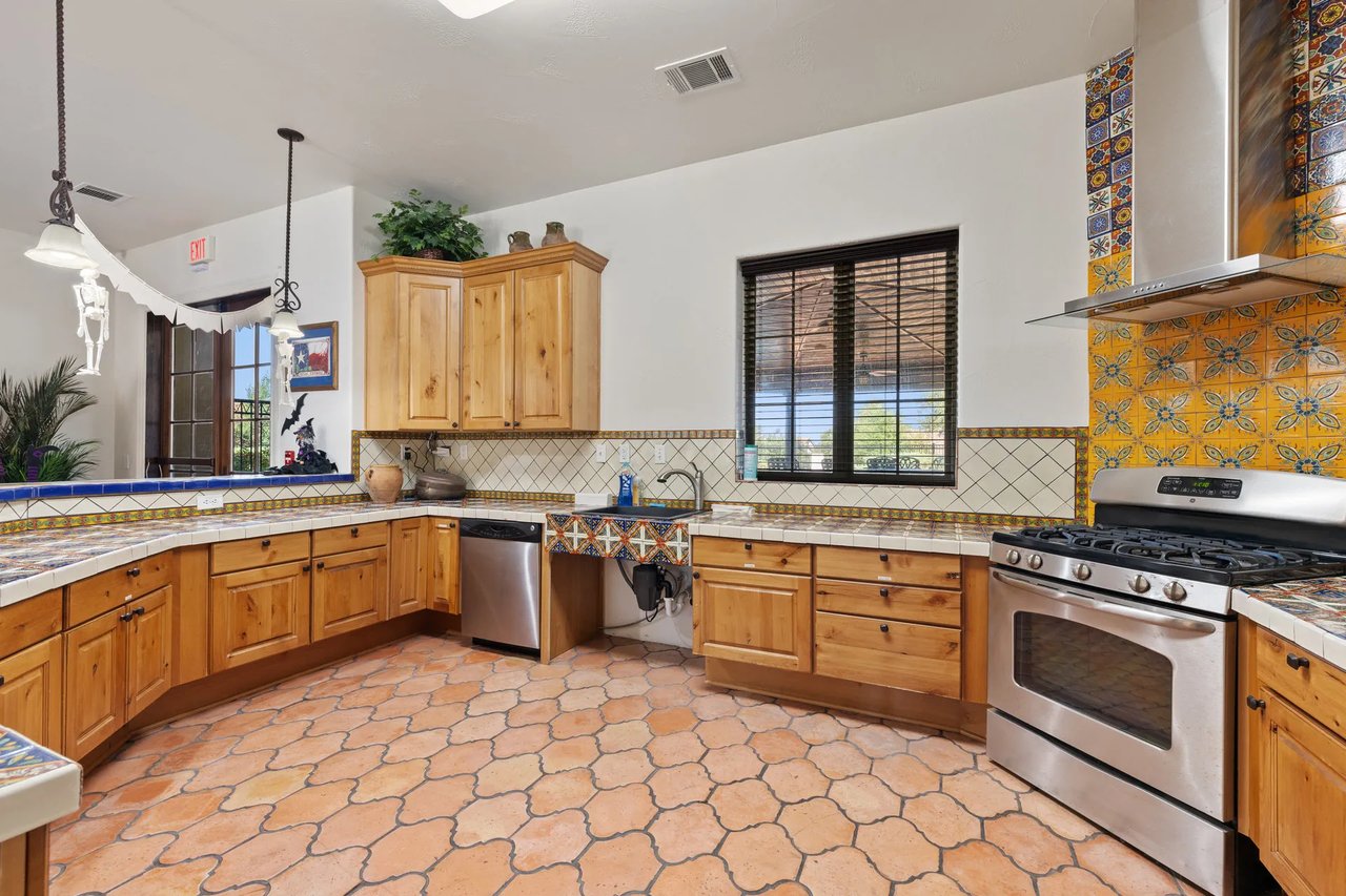 9116 Villa Norte Dr | Mediterranean Luxury in Versante Canyon