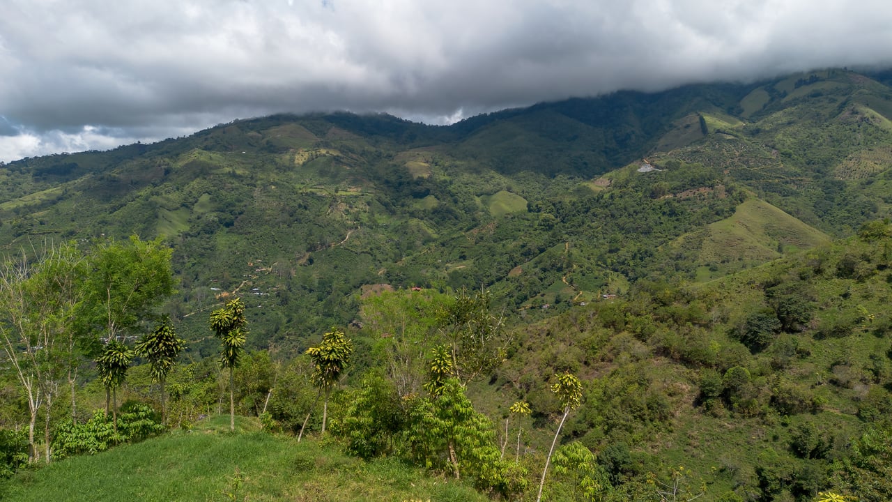  Off-Grid Paradise in Pueblo Nuevo, Rivas – Waterfall, Forest & Views