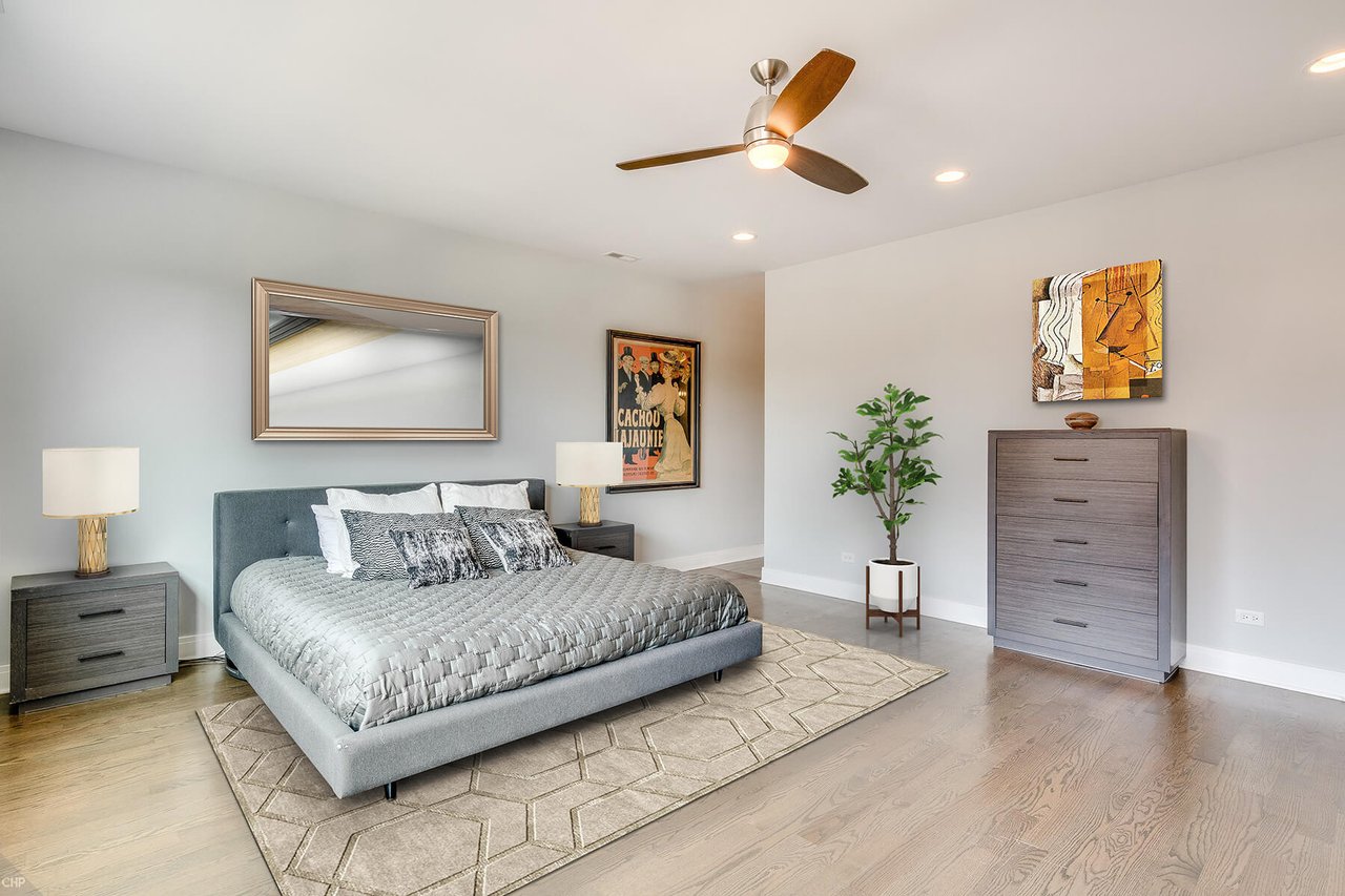 Just Listed | 1617 West Grand Avenue #3E for $659,900
