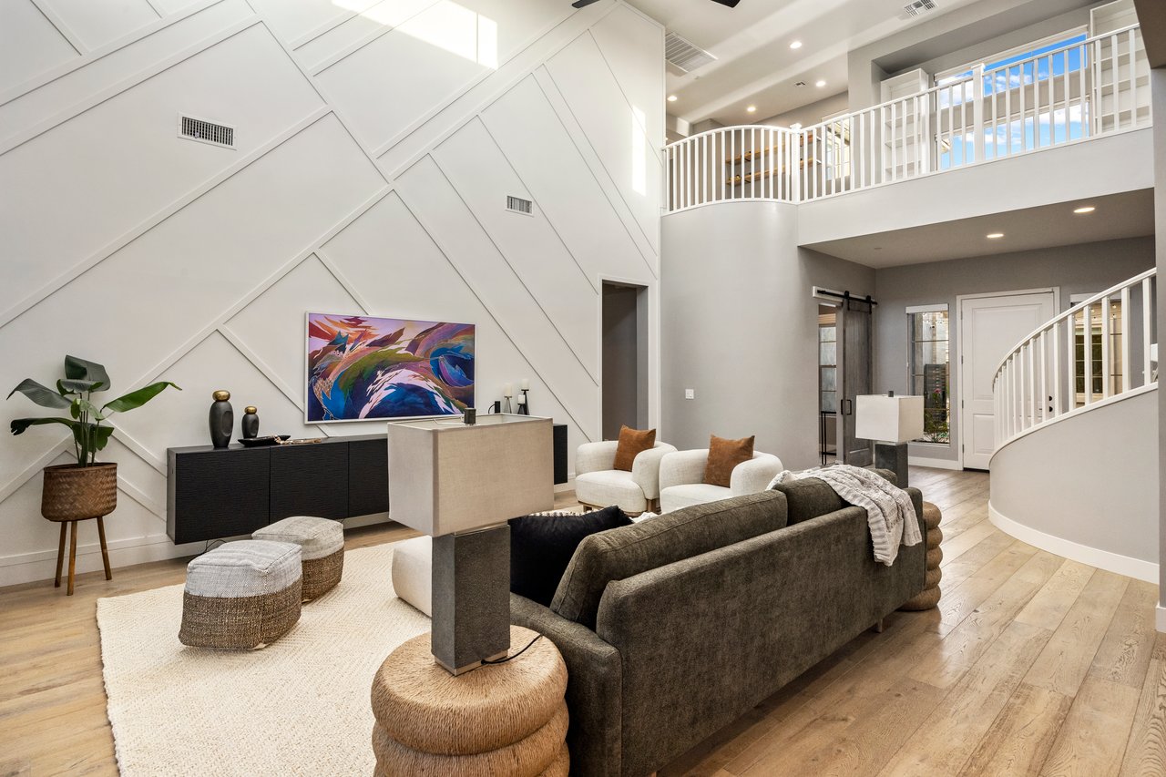 3020 E LOS GATOS Drive