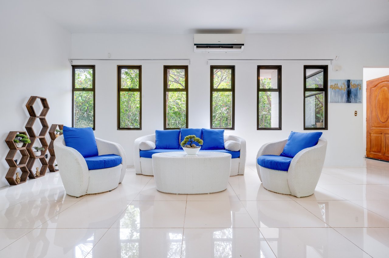 V-Iguana Finca Panamá | Large Property with Two Houses, Pool & Expansion Potential Near Tamarindo