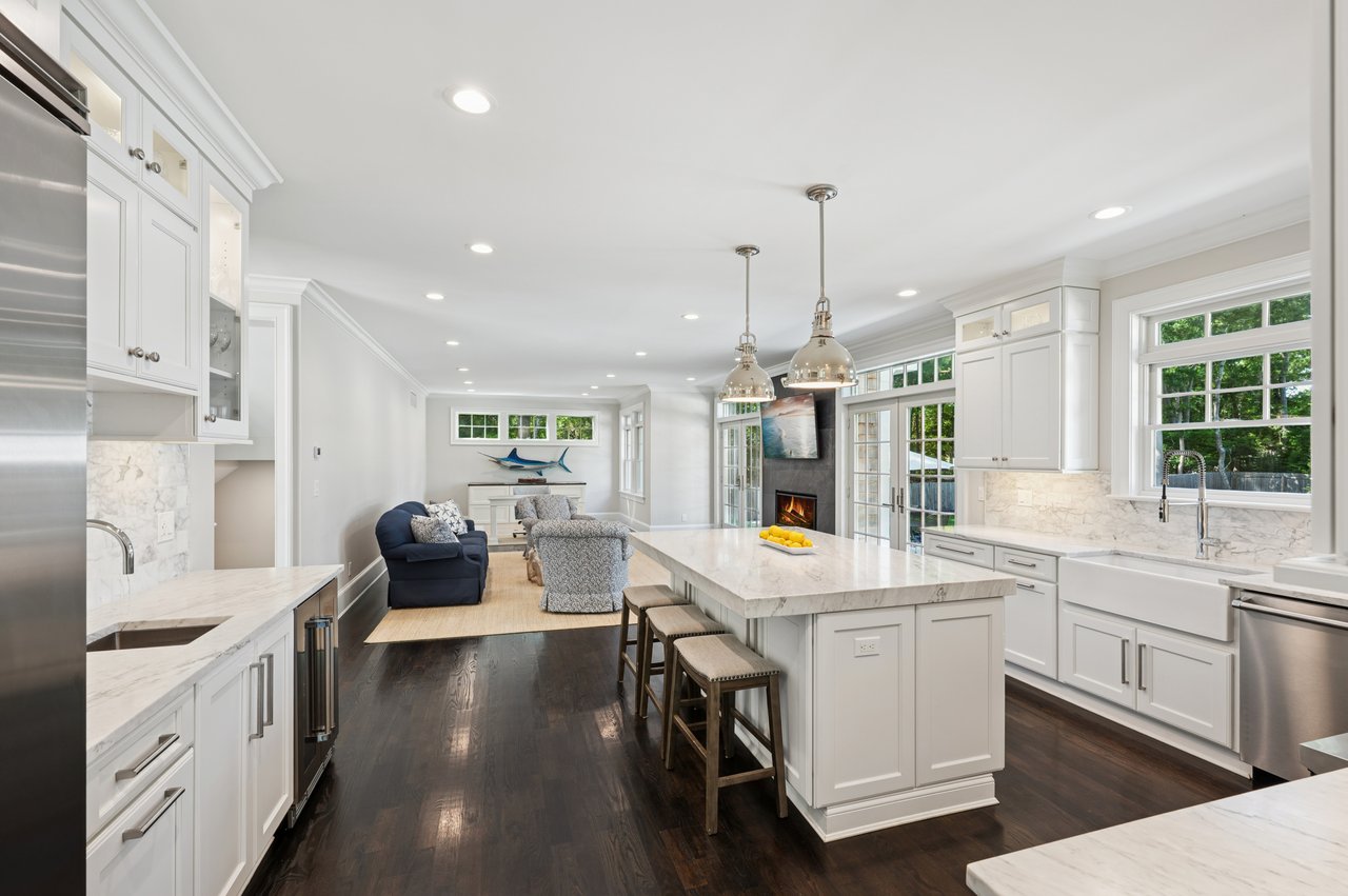 24 Seely Lane