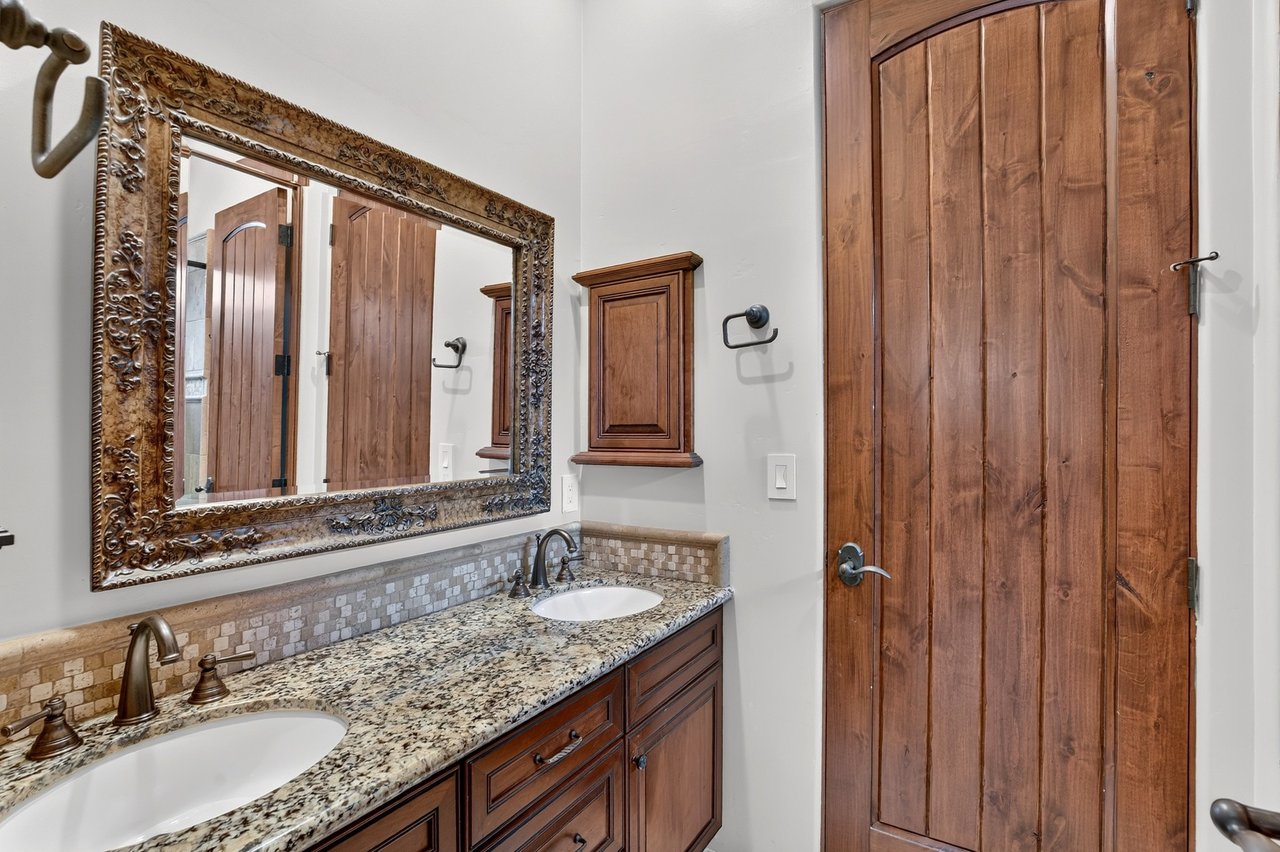5807 E ORANGE BLOSSOM Lane