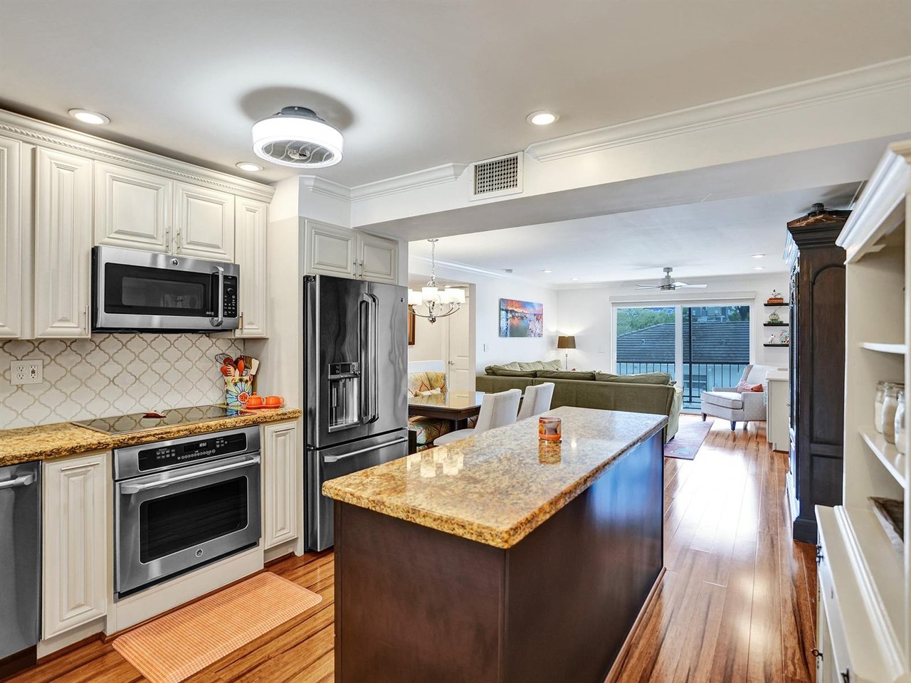1212 SE 2nd Ct UNIT 301