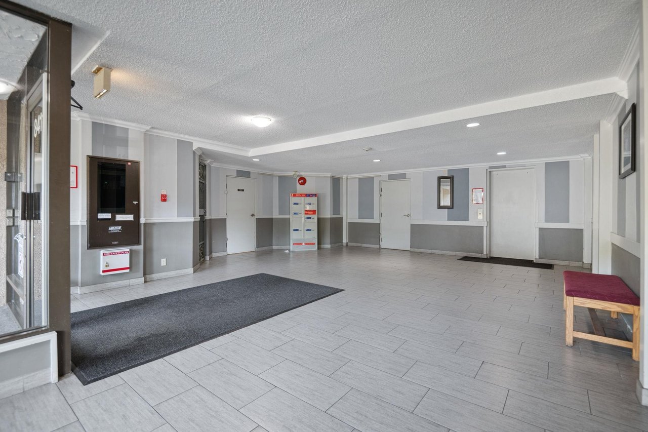 134-8411 Ackroyd Rd