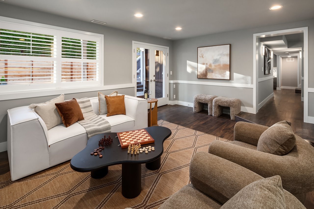 10517 NE 46th Street