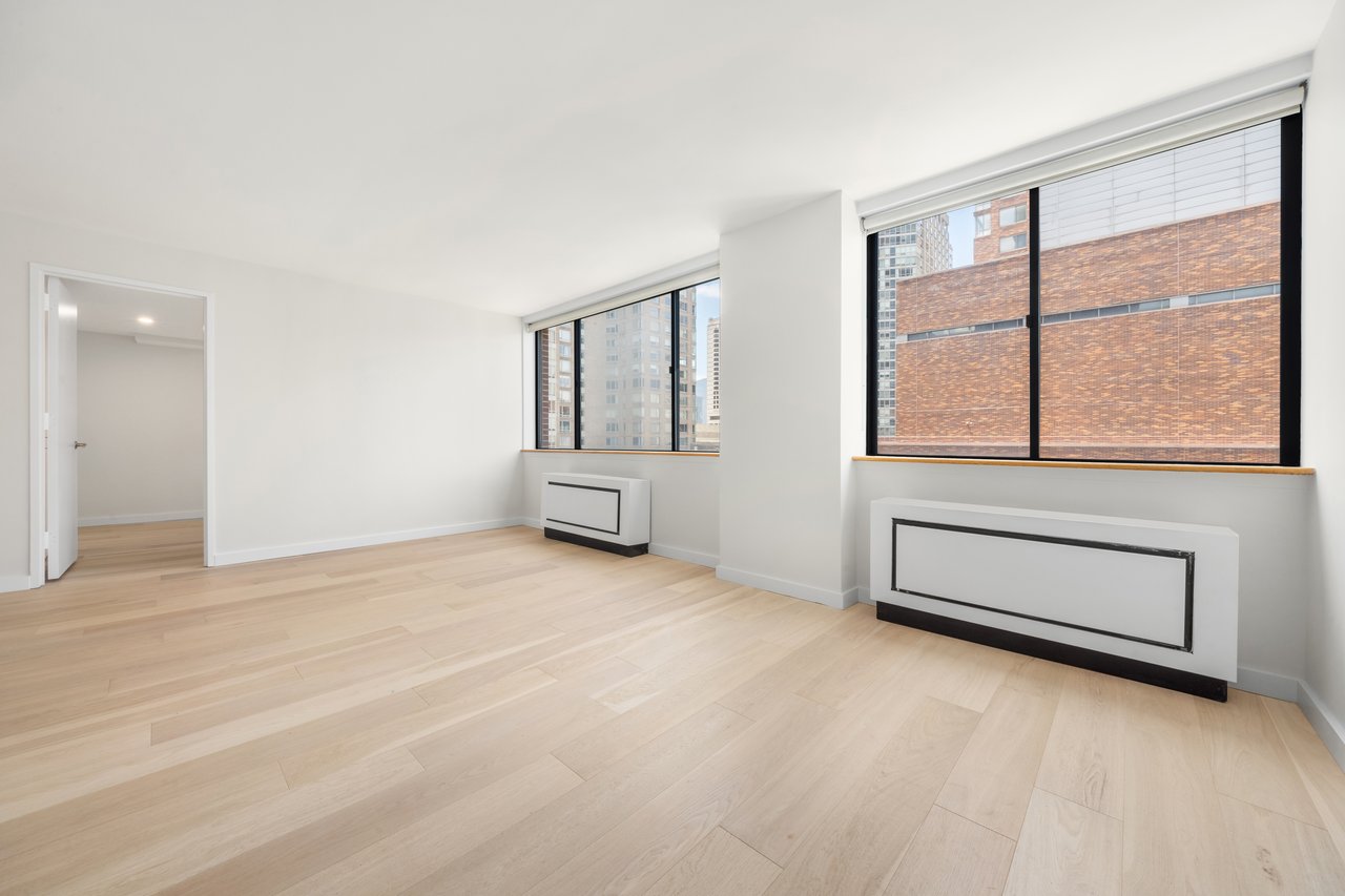 45 West 67th Street, 8H