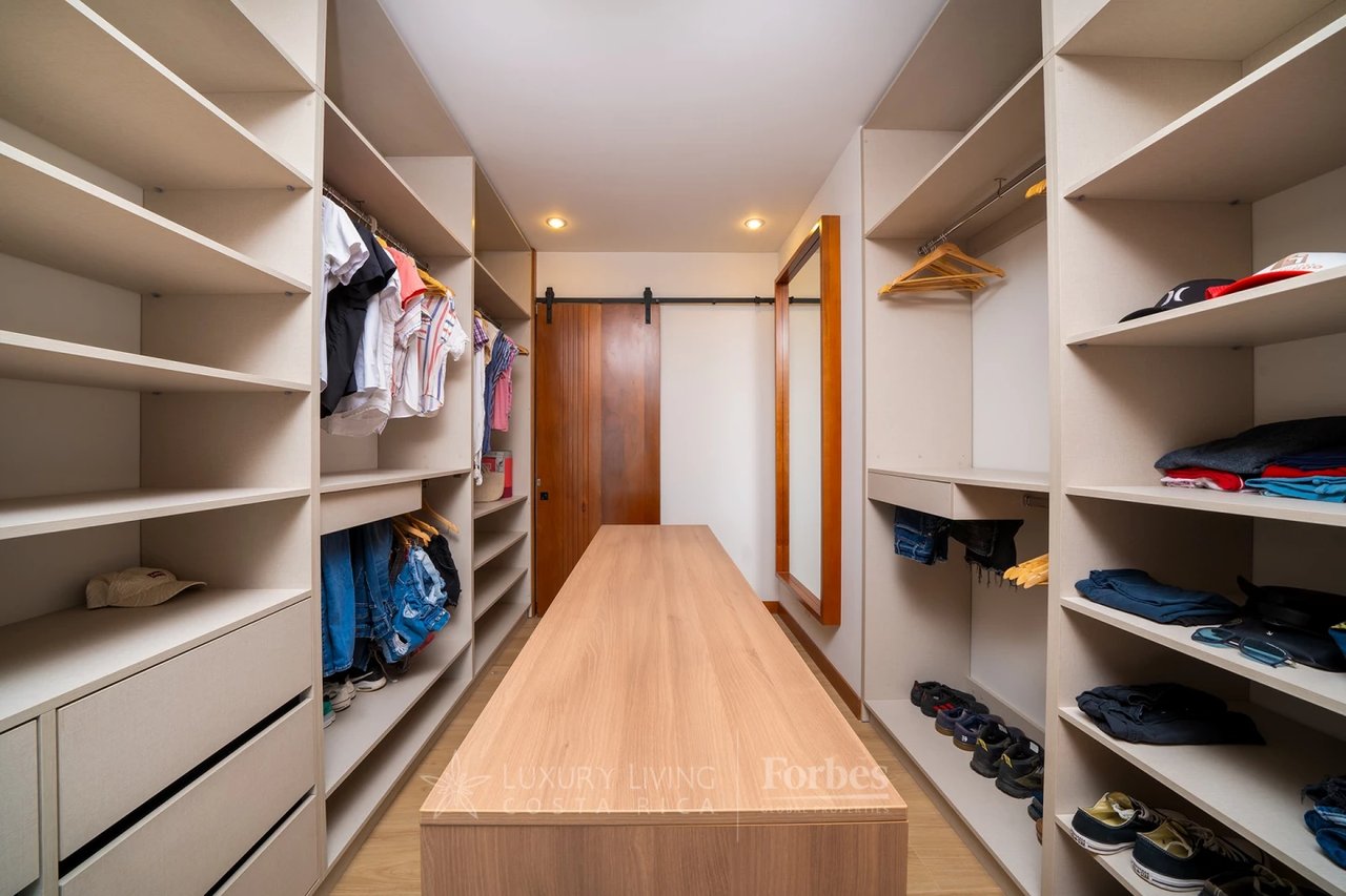 20702 - Contemporary Luxury with Ocean Views in Playa Flamingo