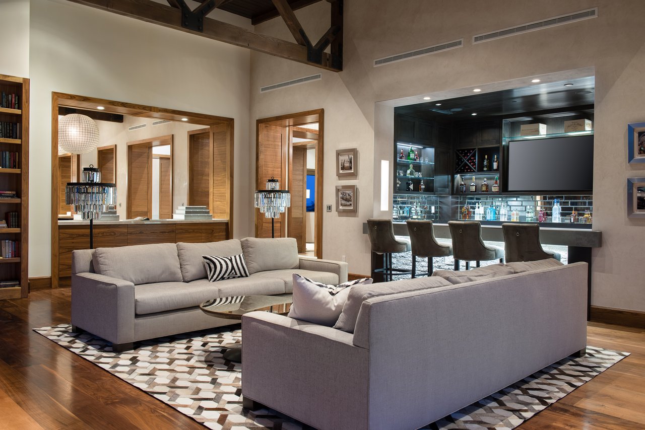 5 PROMONTORY POINTE Lane