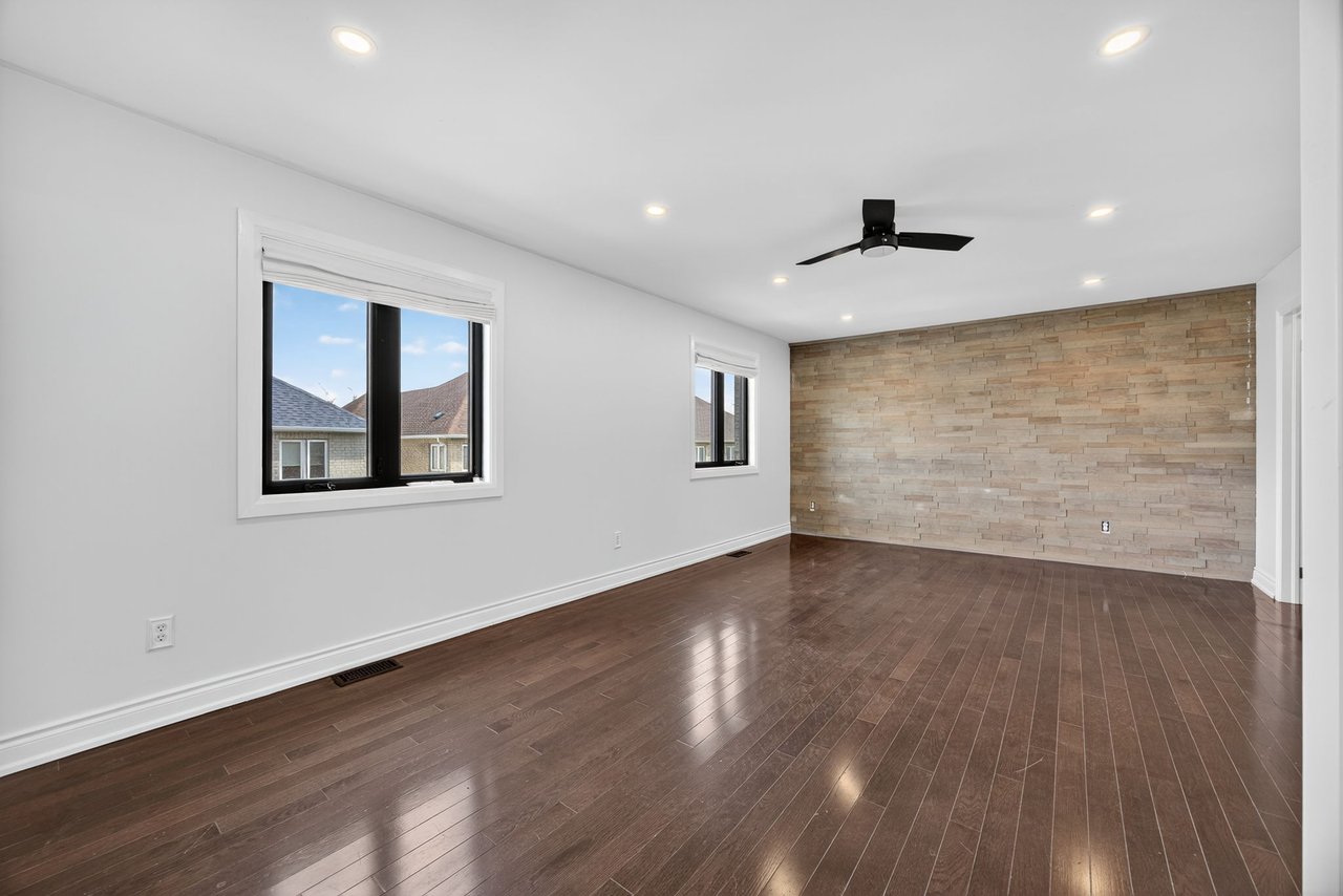 369 Dowson Loop, Newmarket