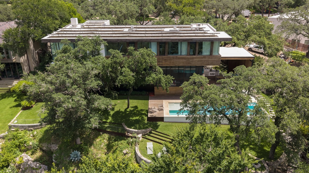 Scenic Drive Estate
