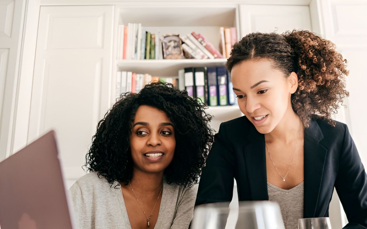 Out-of-Town Buyers: 10 Ways Realtors Connect with Remote House Hunters Now