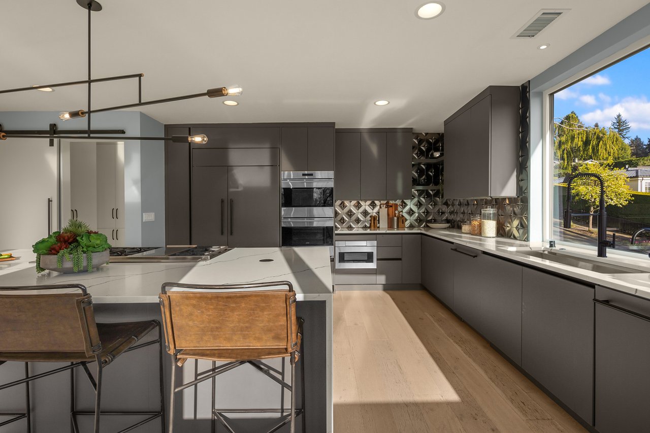 10410 NE 53rd Street