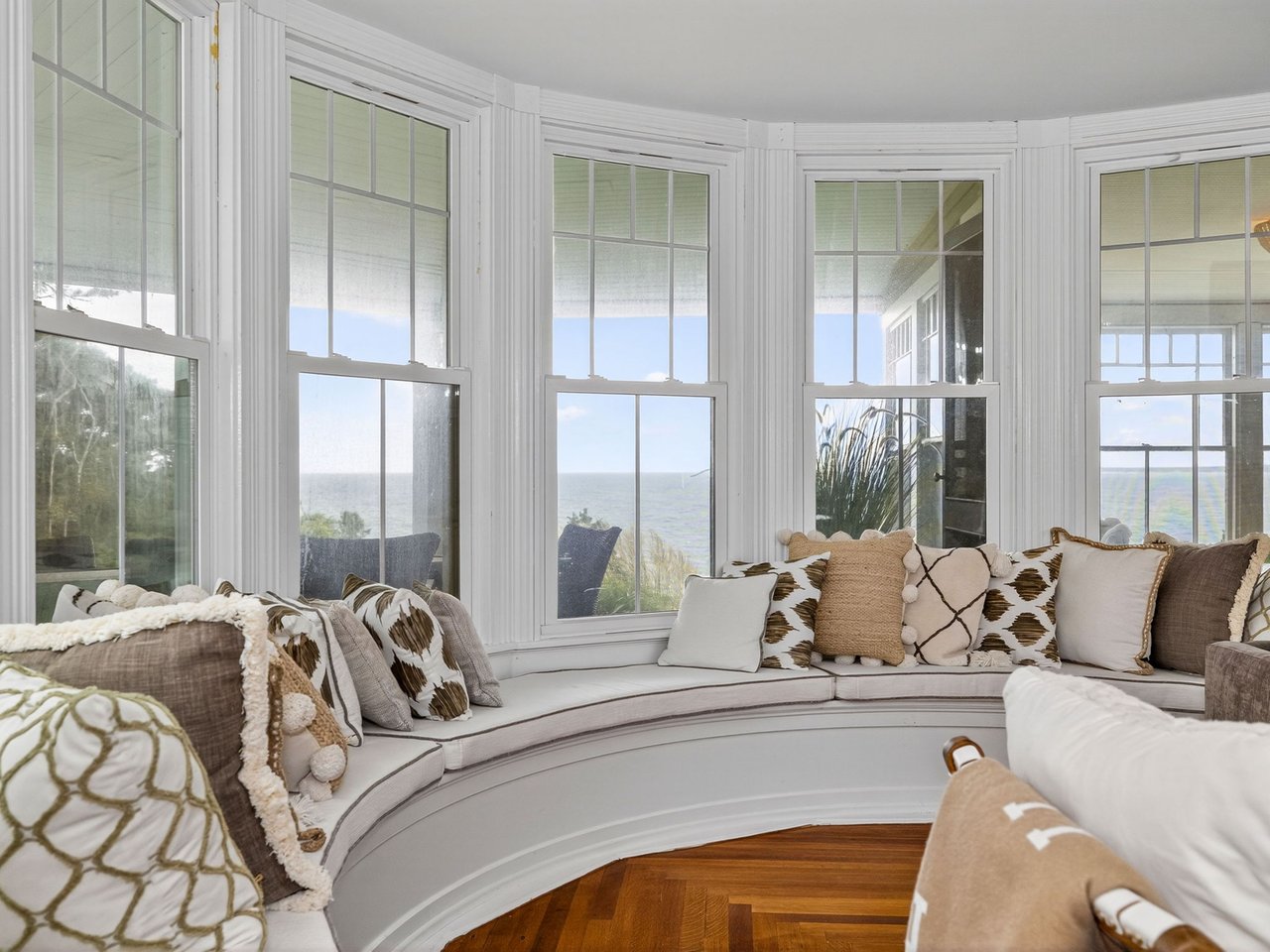 Waterfront Off Market Private Exclusive 