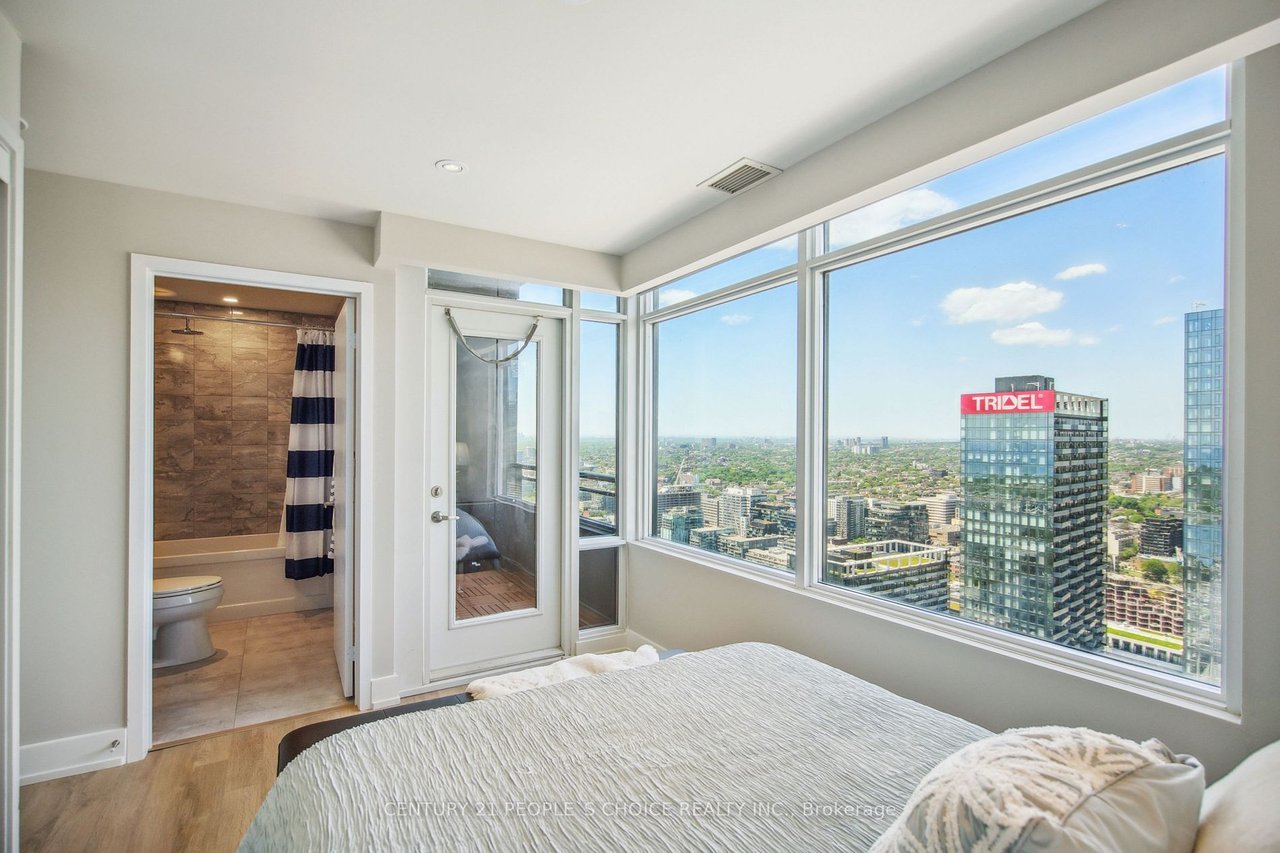 25 TELEGRAM MEWS LUXURY PENTHOUSE