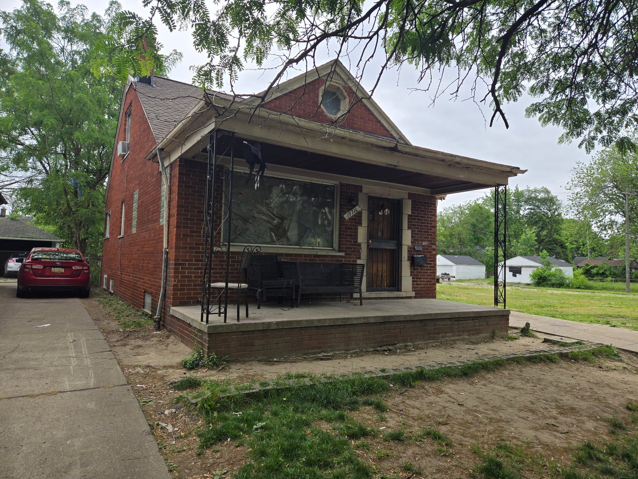 19716 Waltham St