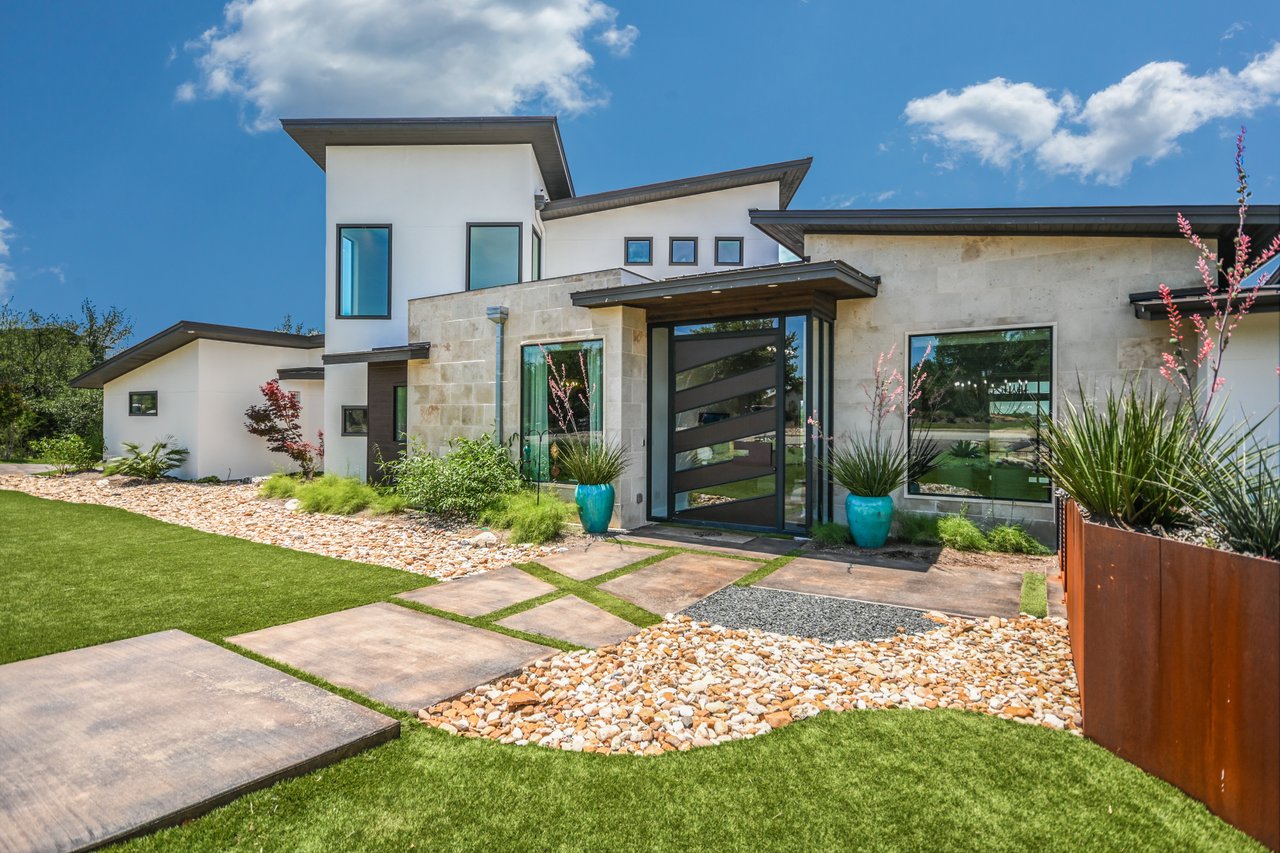 Spanish Oaks Luxury 