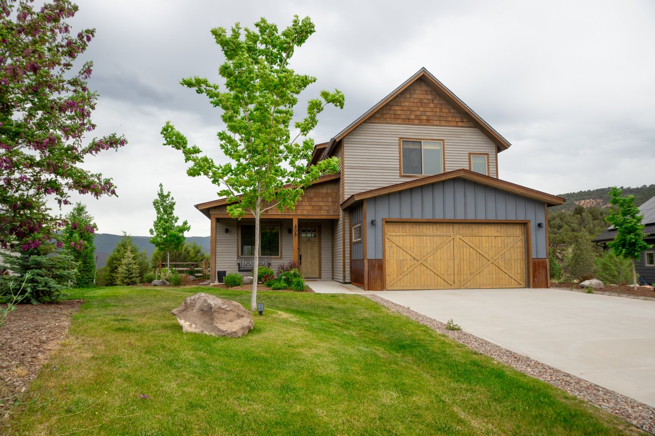 Pristine and Bright Four-Season Colorado Home