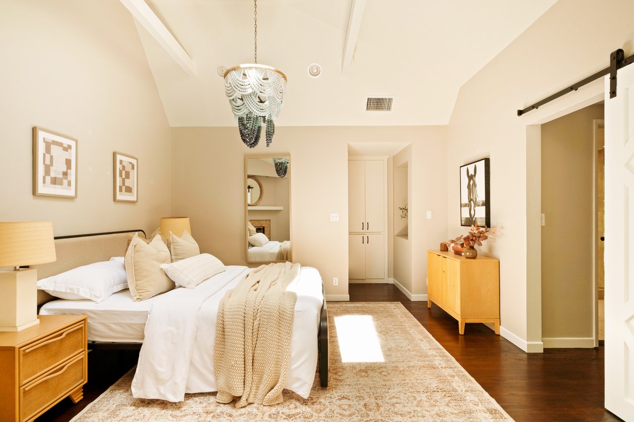 3588 Mandeville Canyon Road, Brentwood
