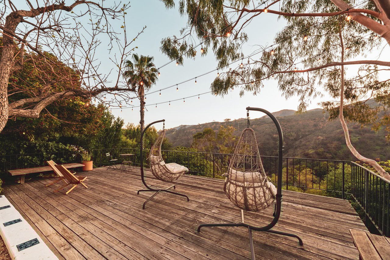 2533 La Condesa Dr, Brentwood
