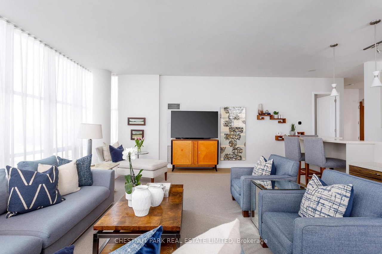 ABOVE THE CITY PENTHOUSE 