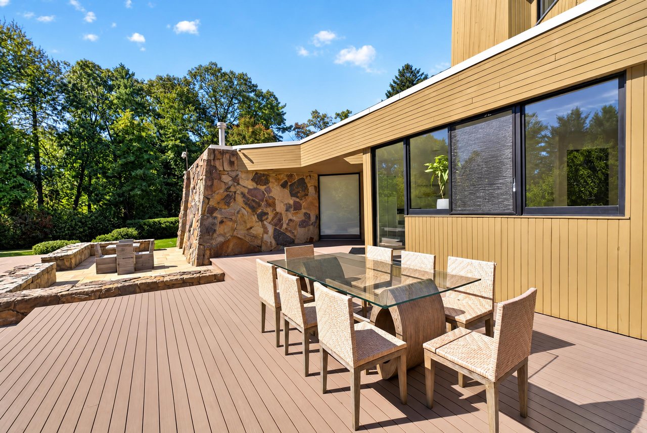 15 Horseshoe Road (Long Island)