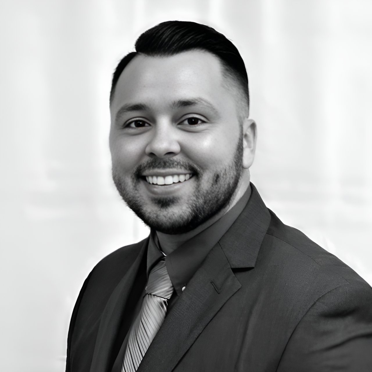Aaron Montalvo Camp Hill, PA Real Estate Agent Headshot