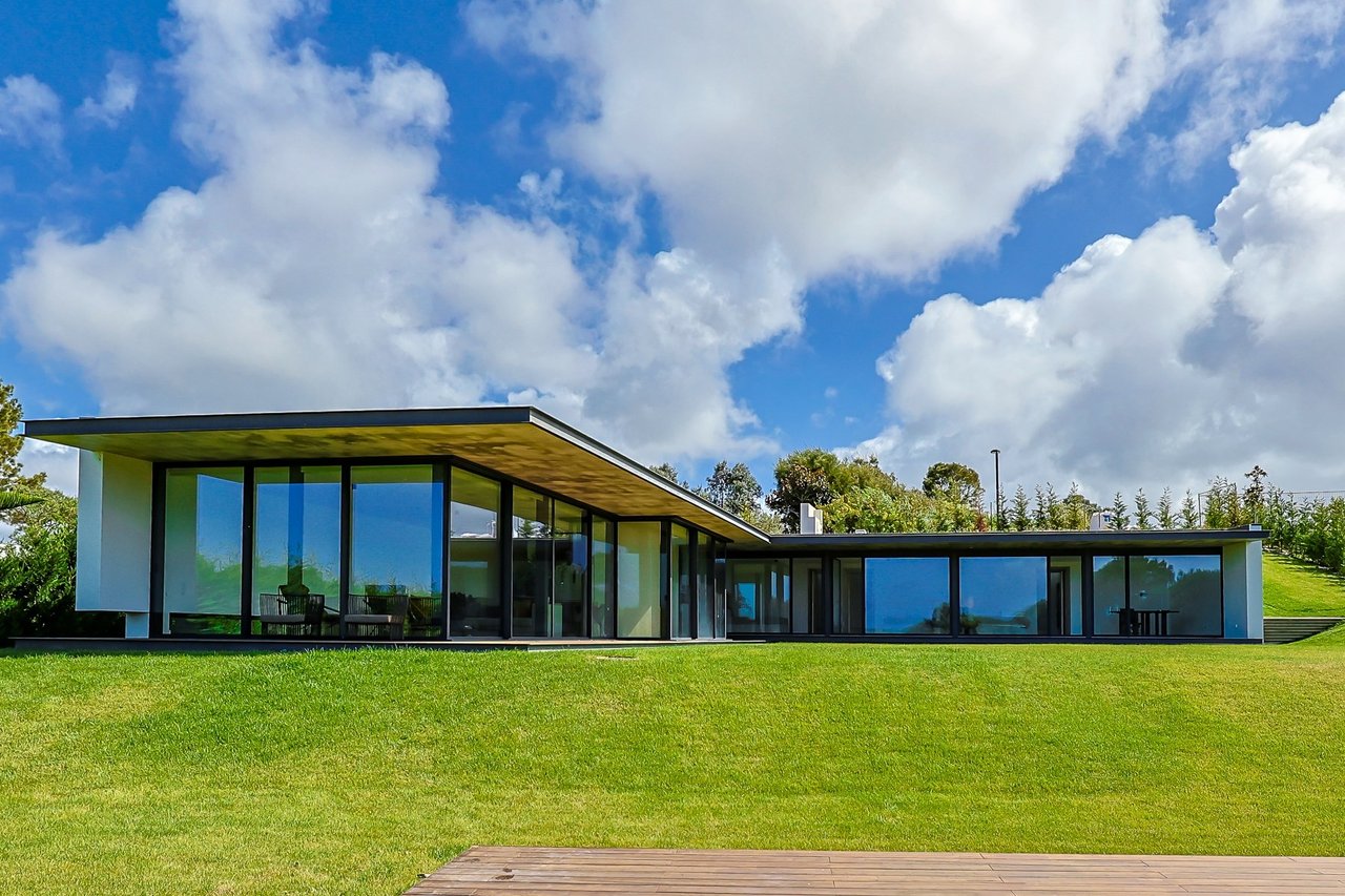 Japanese-Inspired Villa in Bom Sucesso Resort, Óbidos