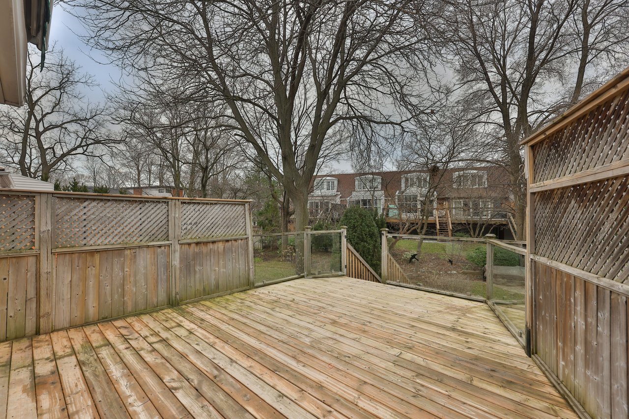 86 Forsythe Street, Oakville