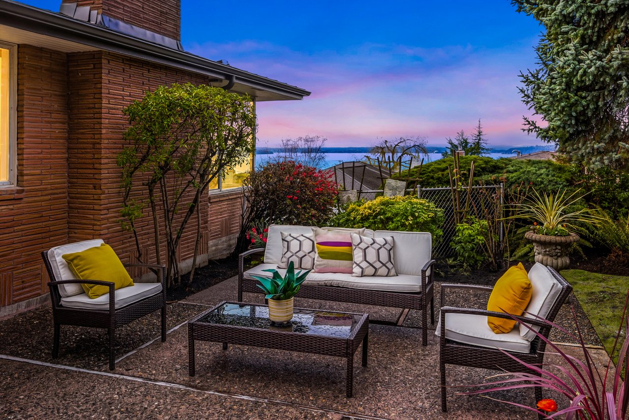 West Seattle Mid-Century Gem