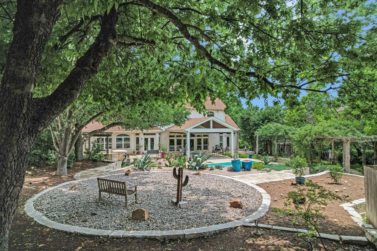 1208 Verdant Way 
