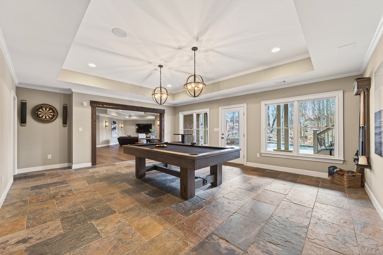 16750 Quayside Drive