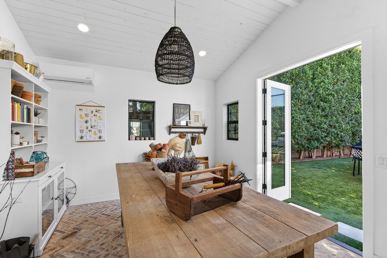 5217 E CALLE REDONDA