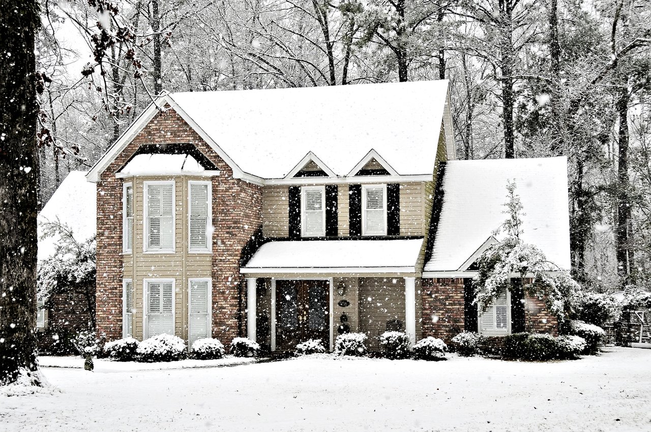 Should You List Your NoCo Home During the Holidays? Pros & Cons