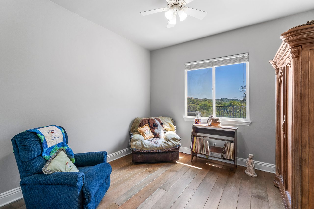 41653 Oak Trail Court