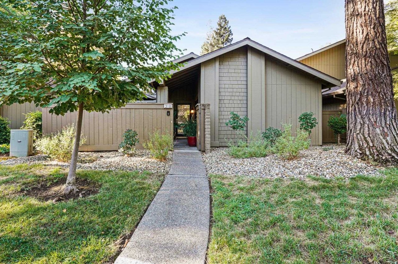 310 E Ranch Rd