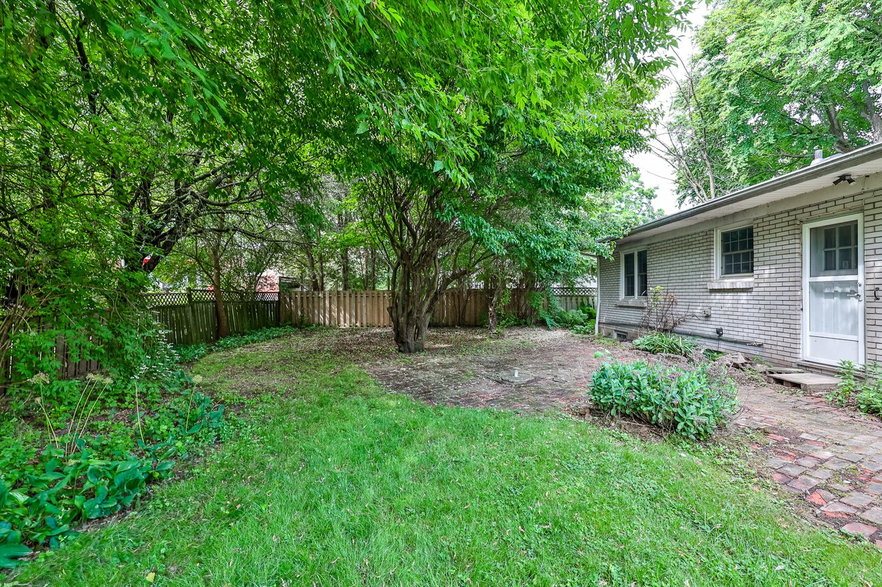 4312 Lakeshore Road, Burlington