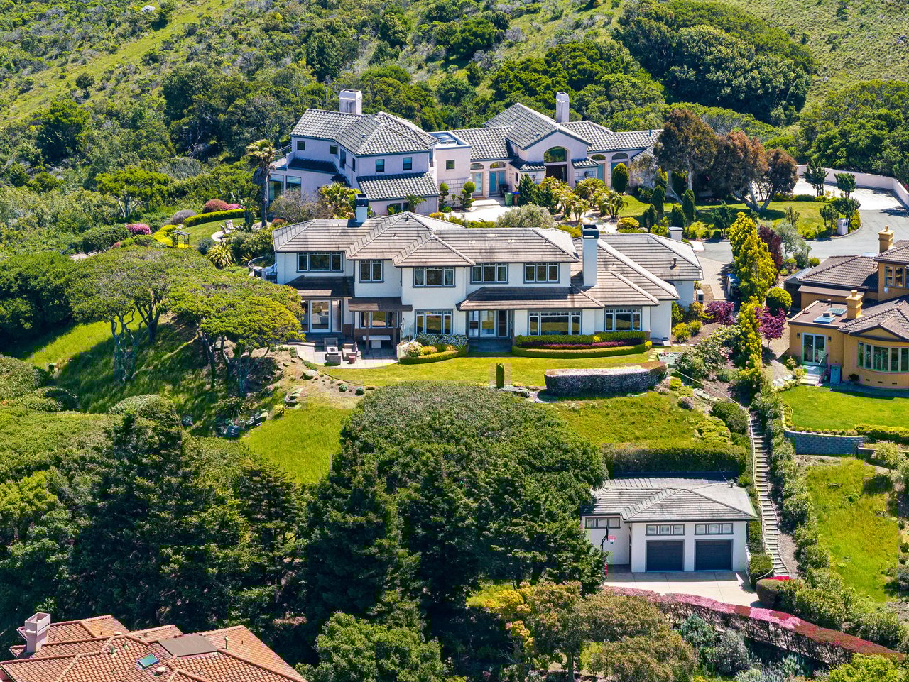 Sweeping Views Across the Bay