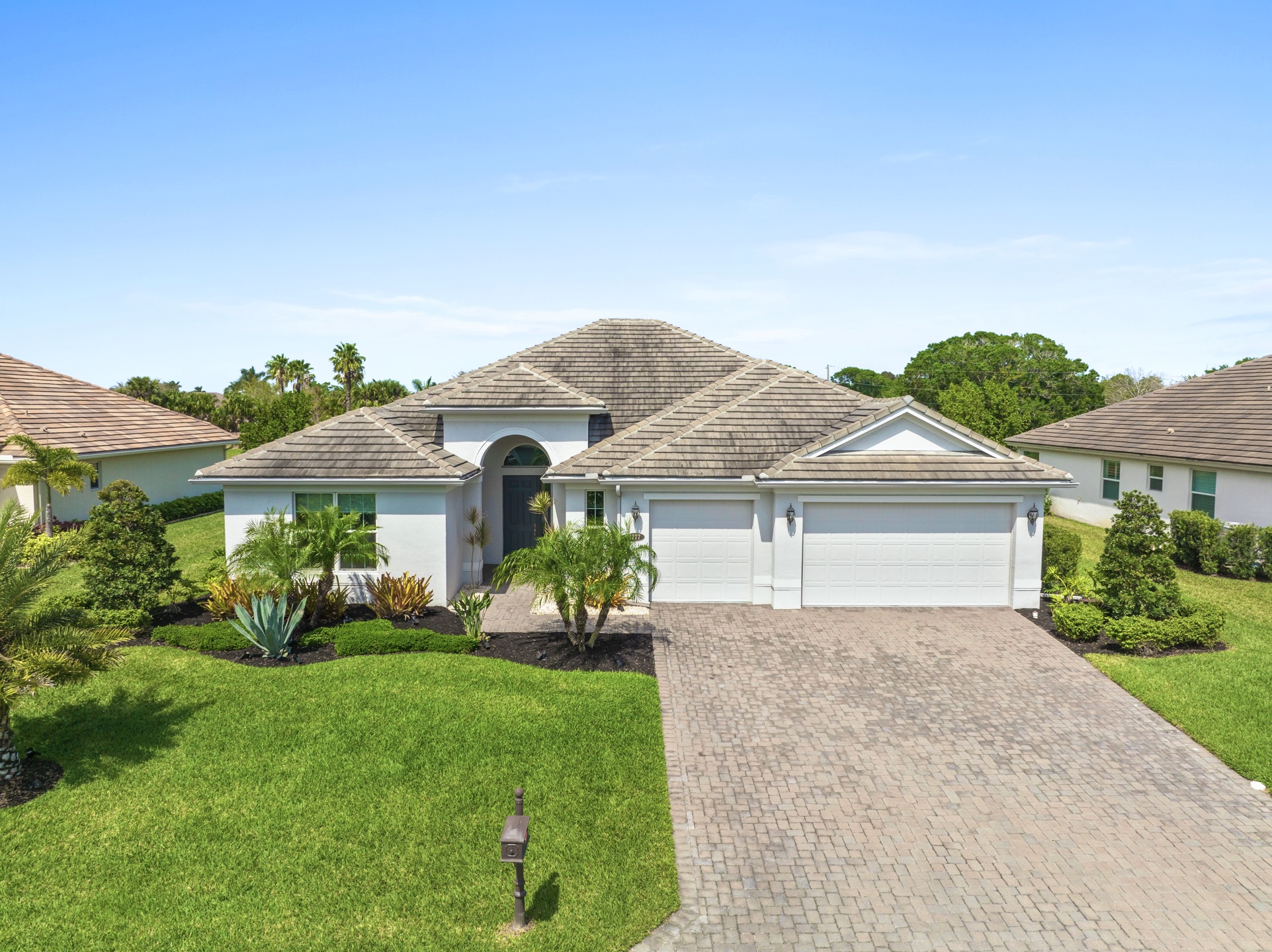 4777 Four Lakes Circle SW