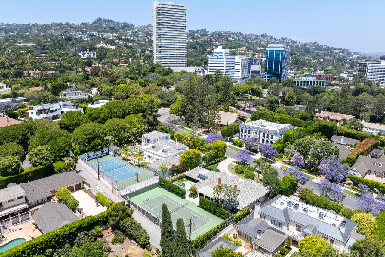 717 N Alta Dr, Beverly Hills