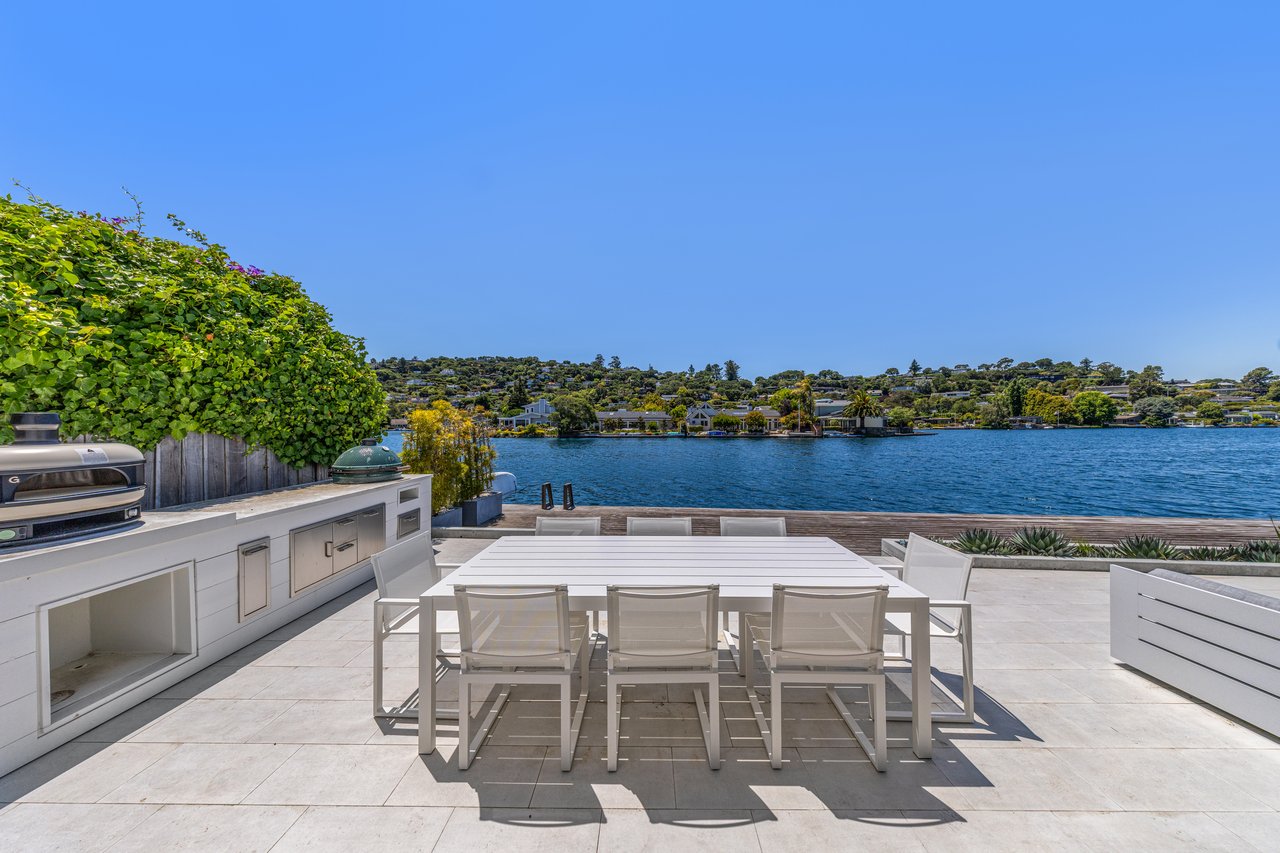 Contemporary Retreat on the Belvedere Lagoon