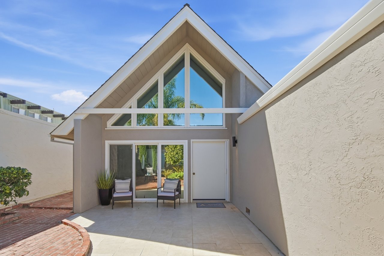 1389 Sydney DR