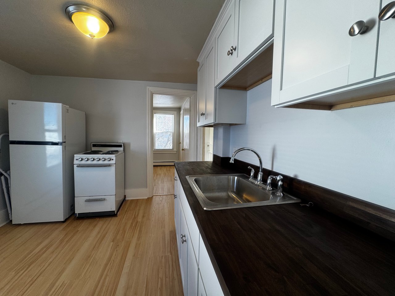 15 Pleasant St #5 Rockland