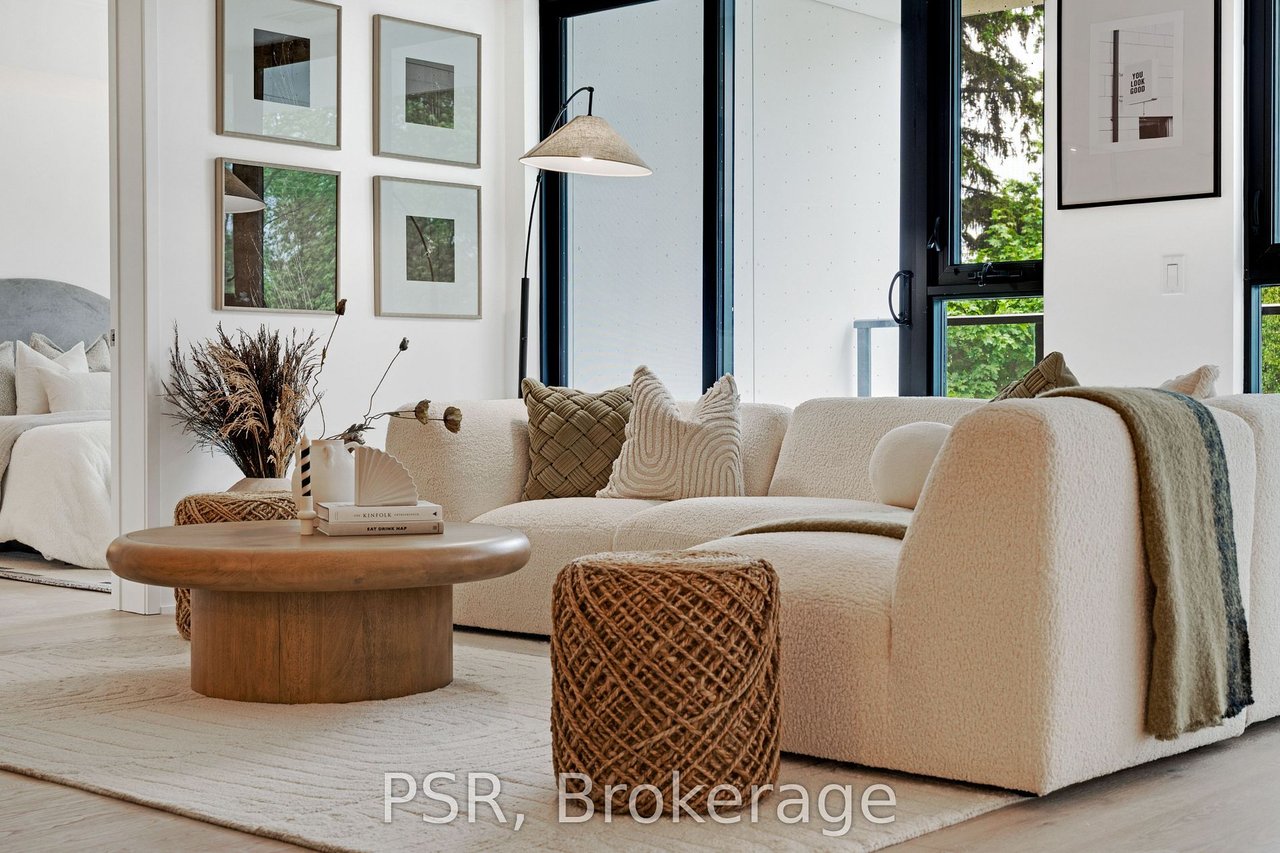 THE RESIDENCES ON KEEWATIN AVE