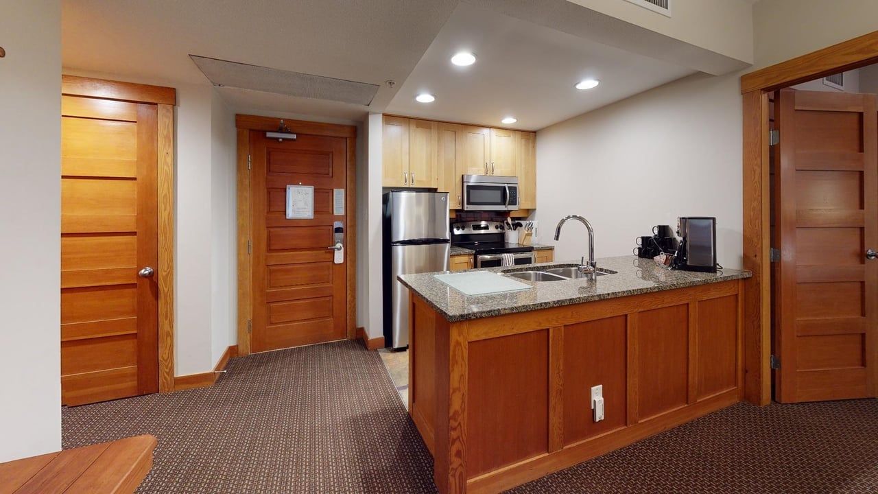 203C-2036 London Lane
