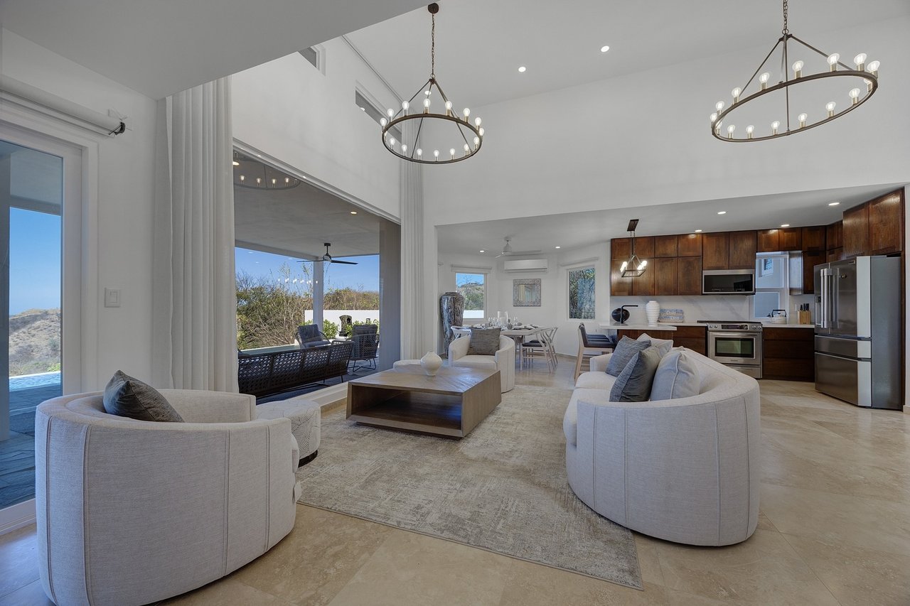 Renovated Tropical Ocean Estate, Flamingo, Guanacaste