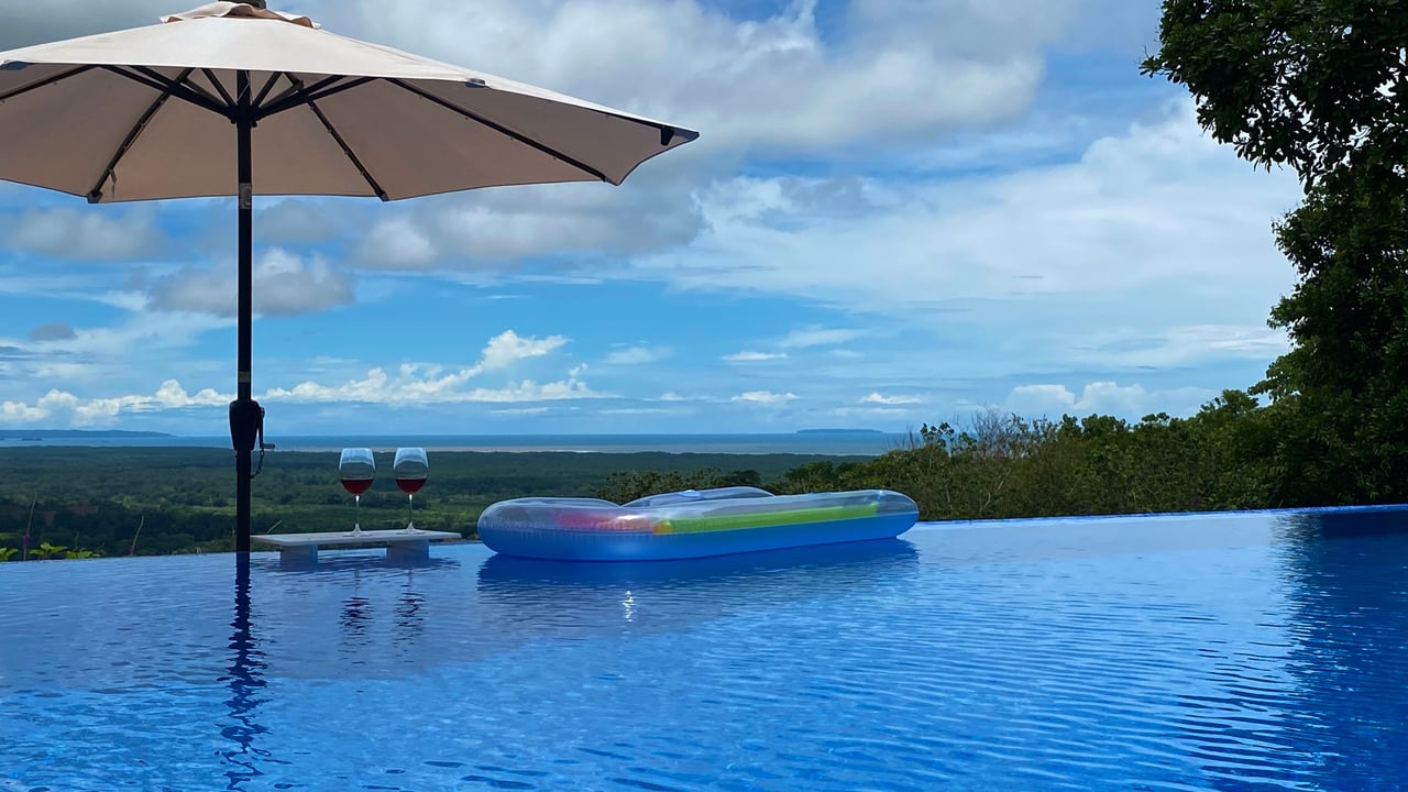 Modern Oceanview Infinity Pool Estate, Ojochal, Puntarenas