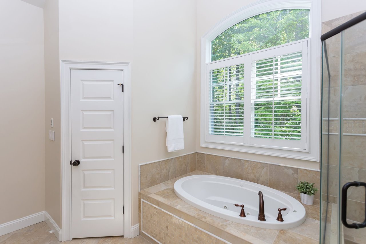 102 Founders Rdg Dr