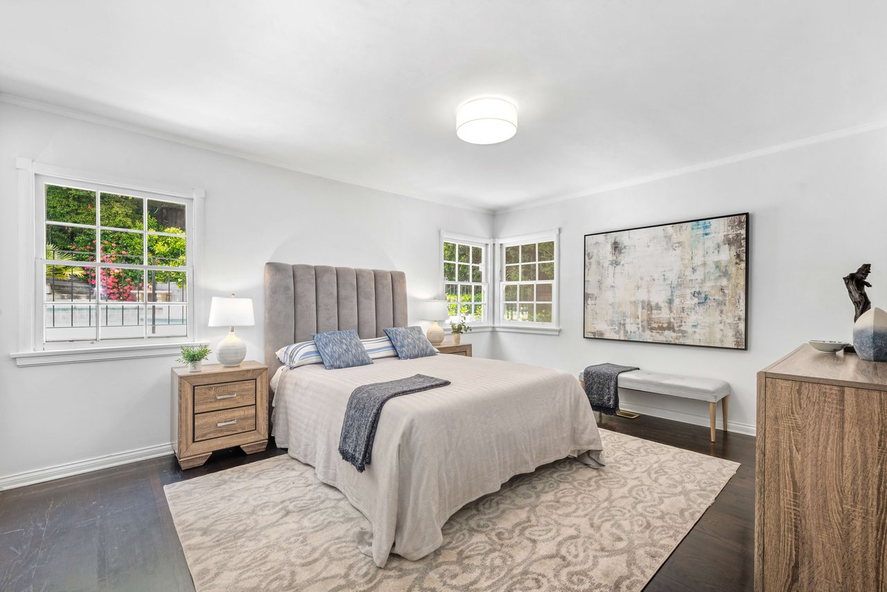 616 Holmby, Little Holmby